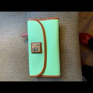 Dooney and Bourke pebble leather wallet